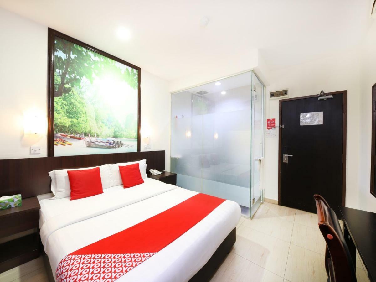 Oyo 498 D&F Boutique Hotel Senawang Seremban Luaran gambar