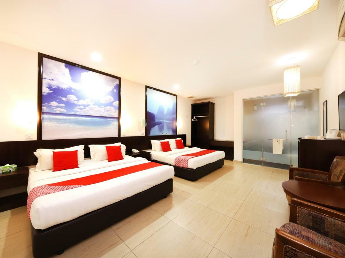 Oyo 498 D&F Boutique Hotel Senawang Seremban Luaran gambar