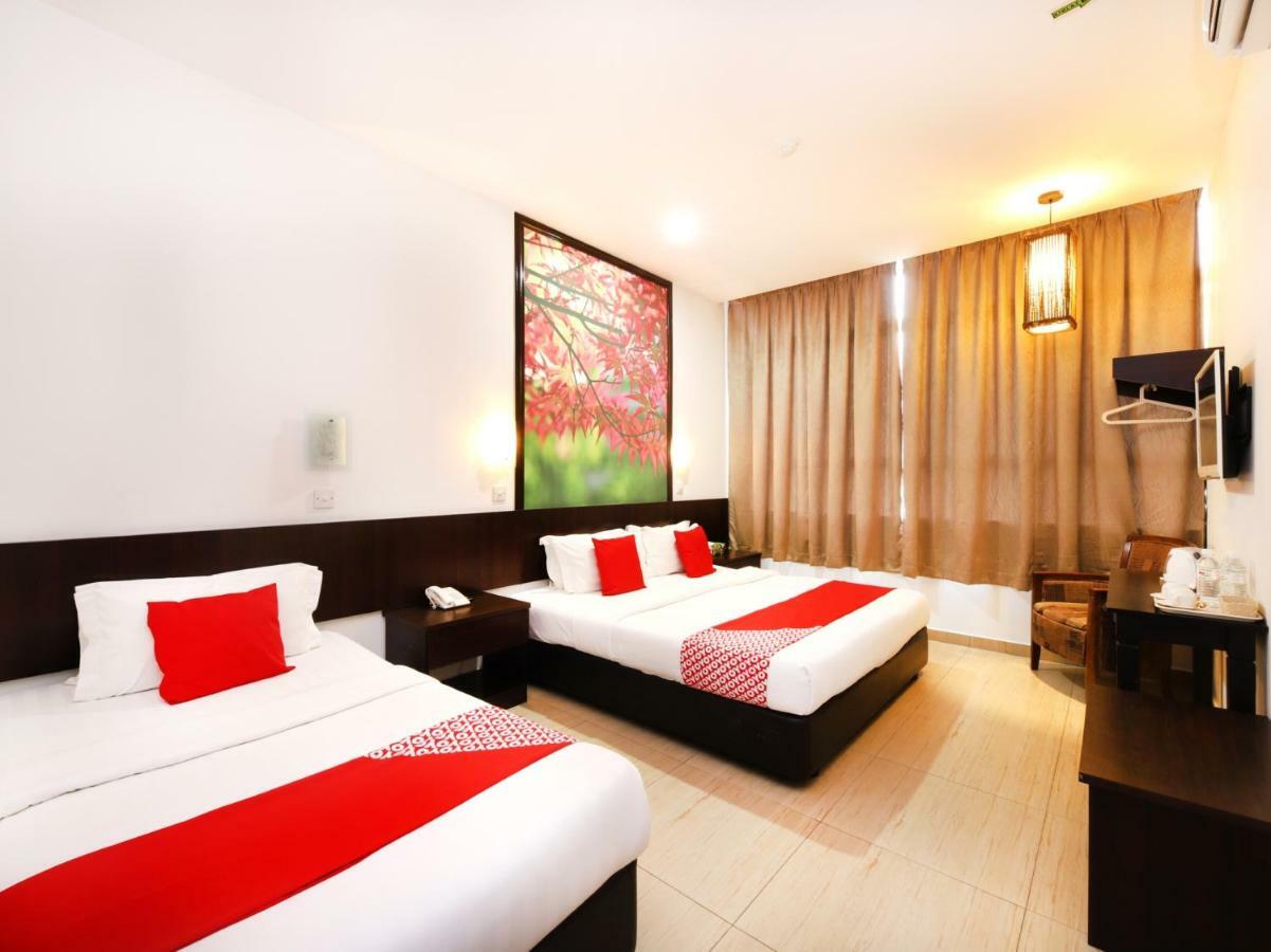 Oyo 498 D&F Boutique Hotel Senawang Seremban Luaran gambar