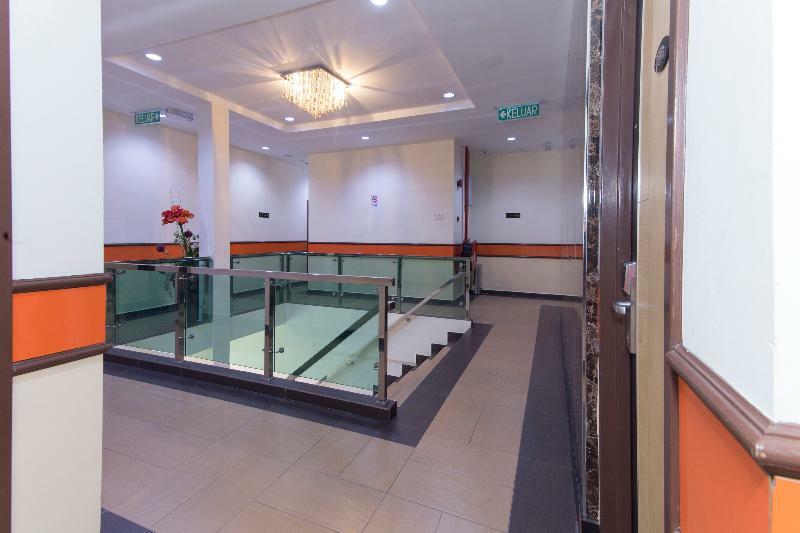 Oyo 498 D&F Boutique Hotel Senawang Seremban Luaran gambar