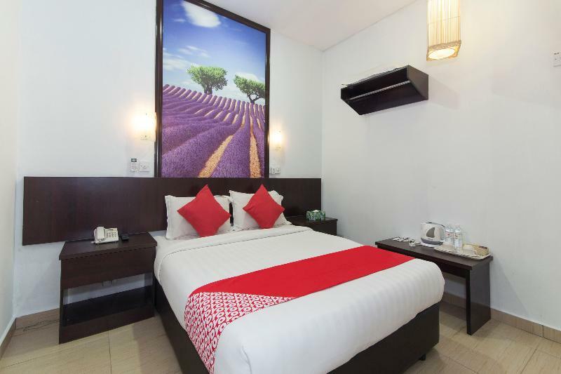 Oyo 498 D&F Boutique Hotel Senawang Seremban Luaran gambar