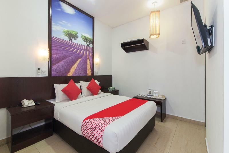 Oyo 498 D&F Boutique Hotel Senawang Seremban Luaran gambar