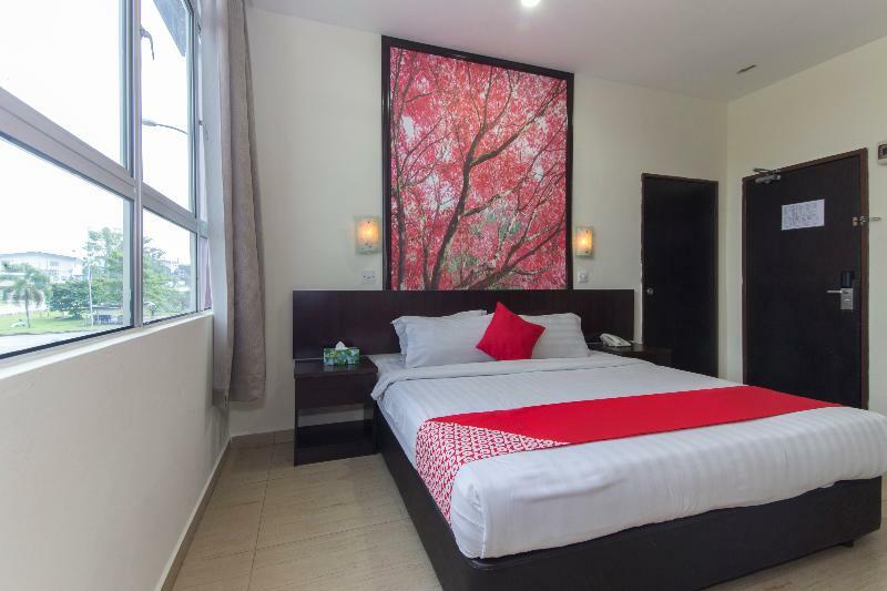 Oyo 498 D&F Boutique Hotel Senawang Seremban Luaran gambar