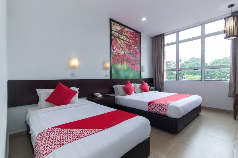 Oyo 498 D&F Boutique Hotel Senawang Seremban Luaran gambar