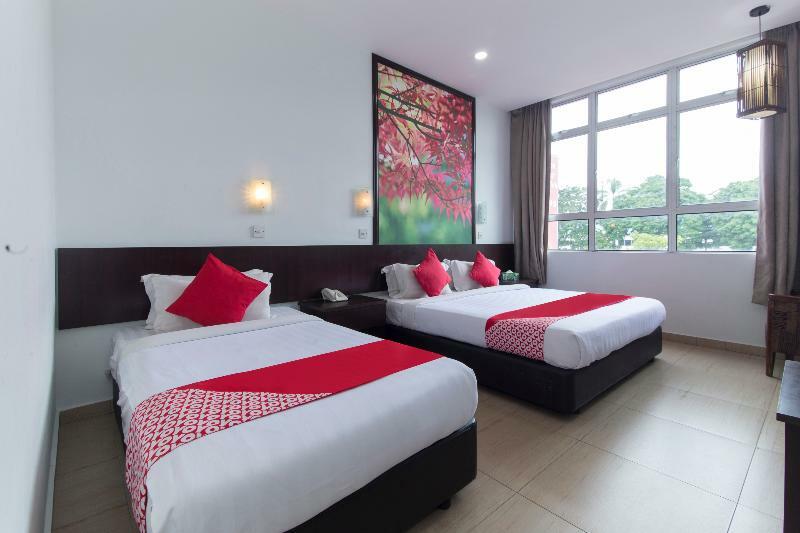 Oyo 498 D&F Boutique Hotel Senawang Seremban Luaran gambar